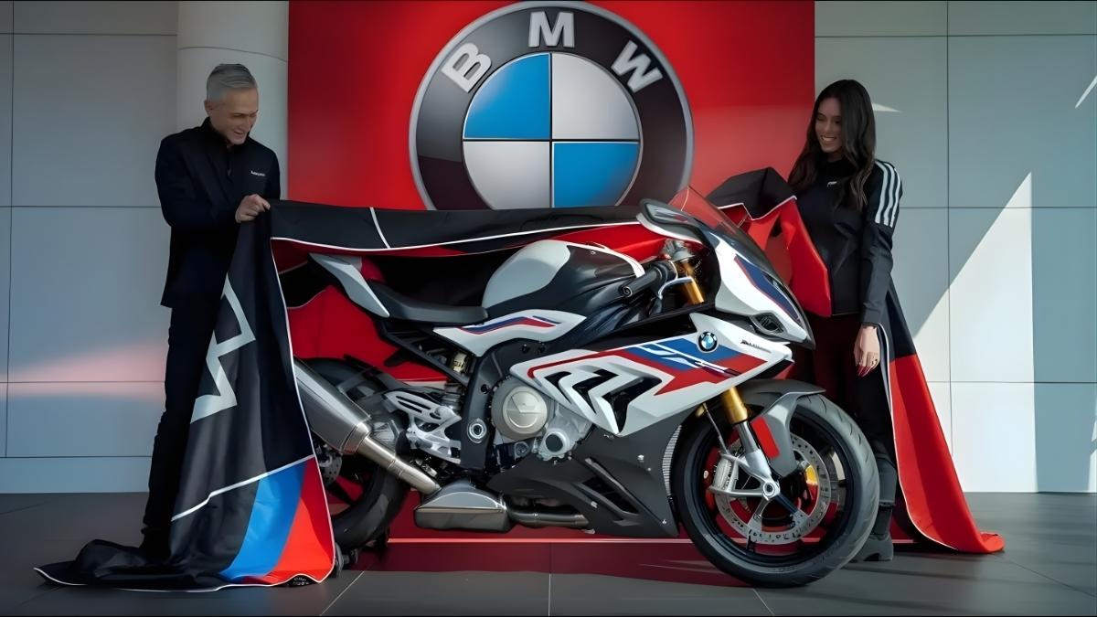BMW S 1000 RR 2026 Launch Enhanced Engine Sleek Design & Cutting‑Edge Features